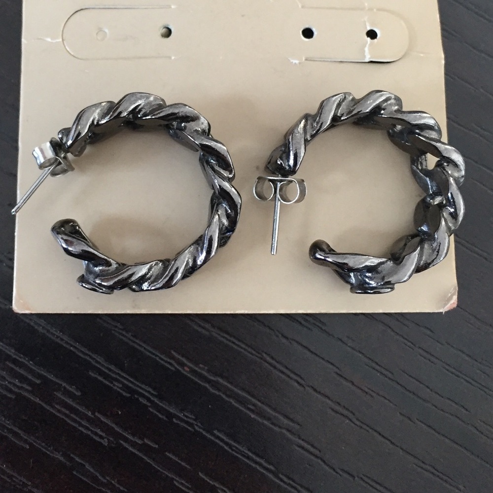 Dannijo gunmetal chain link hoop stud earrings